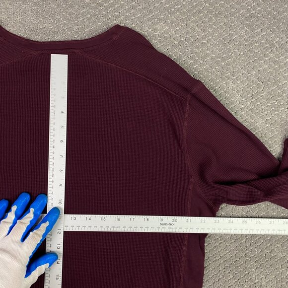 Vince Thermal Long Sleeve Waffle Knit Crew Shirt Pullover Men's XL Deep Wine - Picture 9 of 11